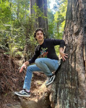 Joey Bragg Instagram - In need of a good dump.