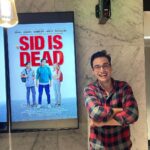 Joey Bragg Instagram - The world can finally see Sid Is Dead! Yay! I am so proud of this movie and so grateful it put all the wonderful people who made it into my life. Filming this was the most fun I’ve ever had and it totally shows on the screen. Thank you to @AmericanHigh and @EliGonda for trusting me with Sid. NOW GO BUY IT!