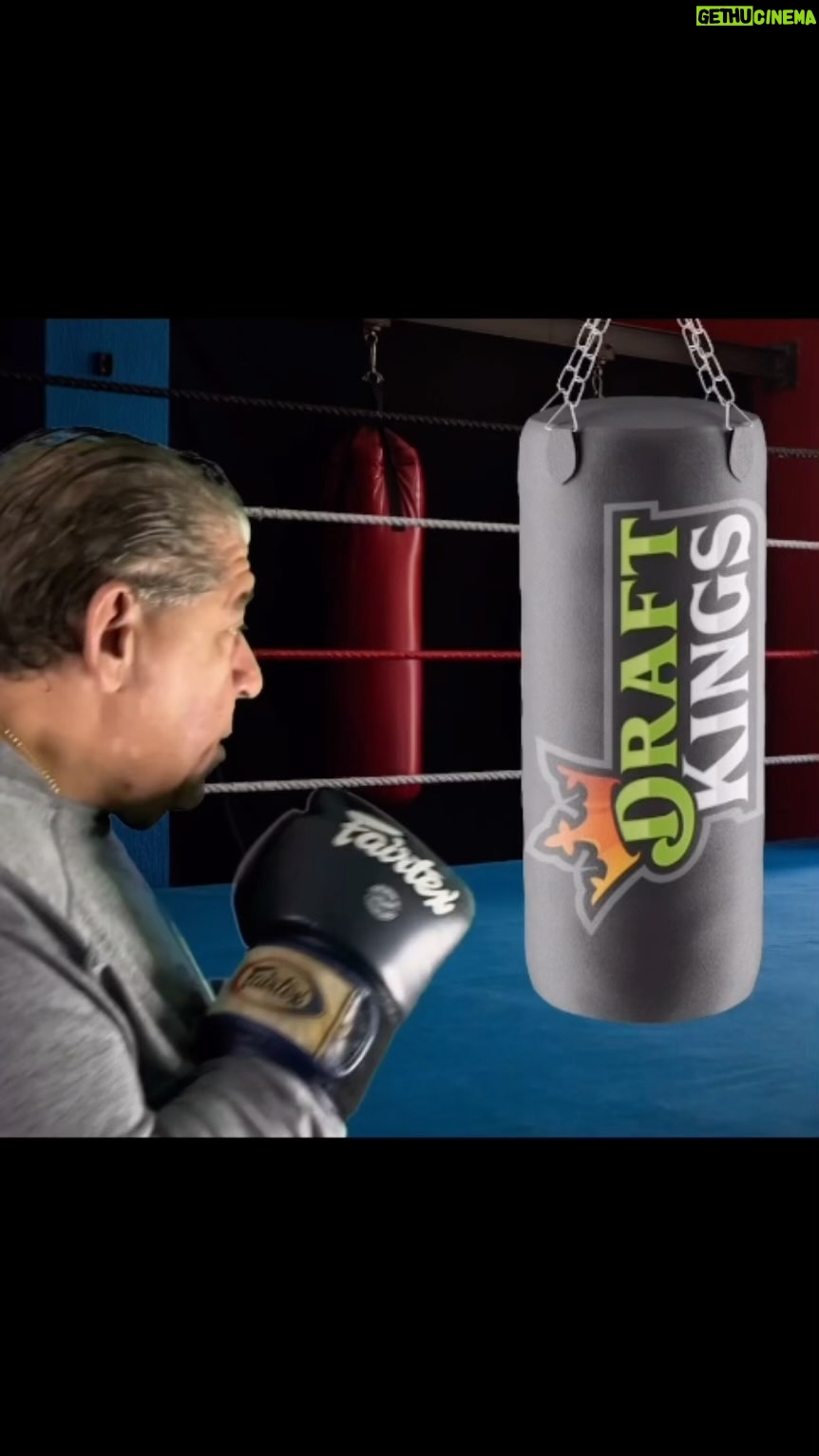 Joey Diaz Instagram - UFC 286 and @draftkings_sportsbook This Saturday… New customers bet $5 and get $200 in bonus bets instantly! Use promo code DIAZ! #DKpartner