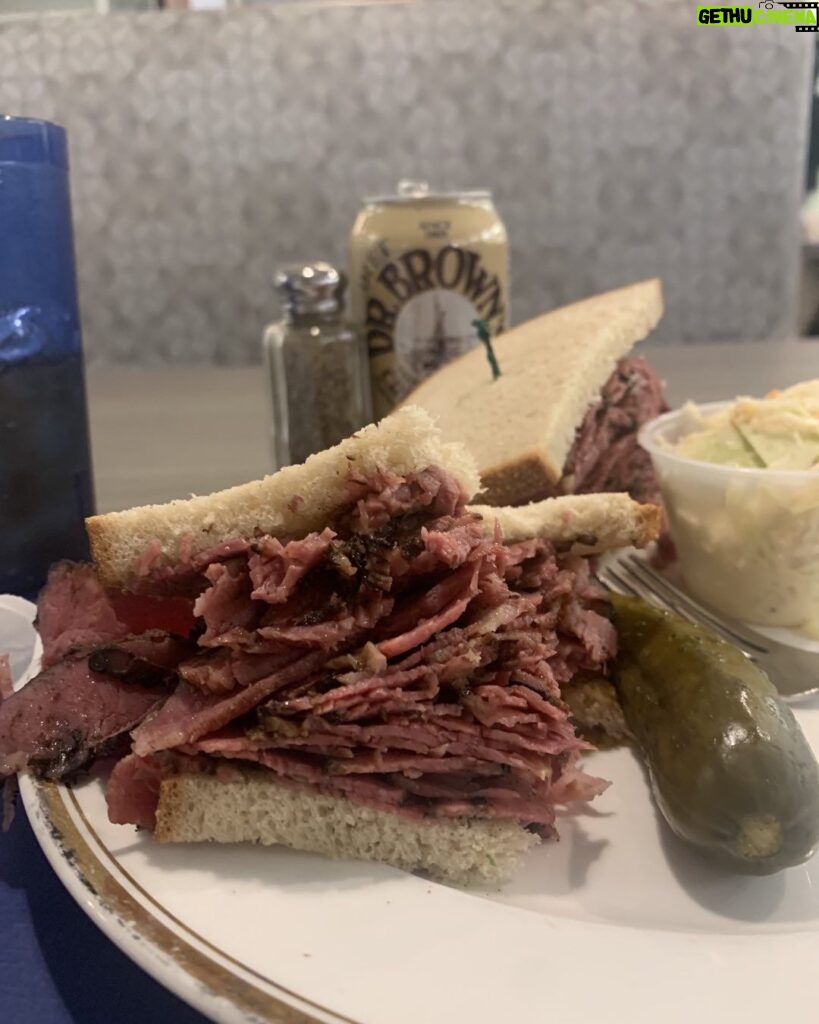 Joey Diaz Instagram - A little Pastrami sandwich from the Pickled Herring on a cold gloomy day…. Jewish gangsters…. You won’t see Kanye in here!!!