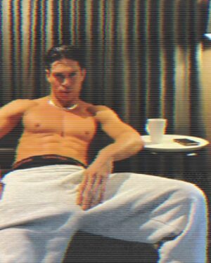 Joey Essex Instagram - Let’s chat, what’s on your mind right now