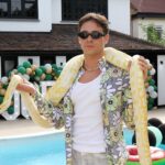 Joey Essex Instagram - Joey’s Jungle Paradise went OFF fully... turning 30 was one to remember! what an amazing day with my family and friends. Thank you for all being there! Need to give big thank you to @party_organising_professionals for making this birthday one of the best birthday party’s I’ve ever had. Respect to @imajyne_uk the wine is so cool. @cocktail_in_a_jar cocktails wow. @amaze_and_graze food 😛 @cakesbyjacquib my cake was perfect. @backyardcinemaessex sick screen! @partiesandsigns Joeys Jungle Paradise sign was power 💥 @essexreptileencounters snakes and spiders was LIT 🐍 🕷 🦎