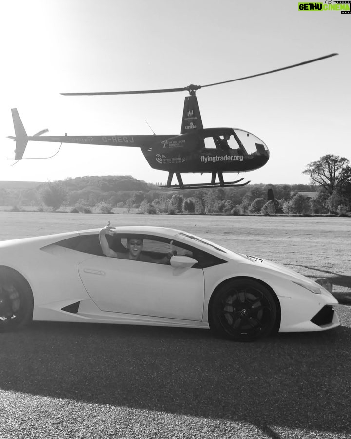 Joey Essex - 13.1K Likes - Helicopter licence just got added to the bucket list 🚁