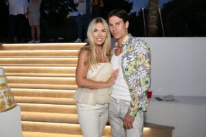 Joey Essex Instagram - Joey’s Jungle Paradise went OFF fully... turning 30 was one to remember! what an amazing day with my family and friends. Thank you for all being there!

Need to give big thank you to @party_organising_professionals for making this birthday one of the best birthday party’s I’ve ever had.
Respect to @imajyne_uk the wine is so cool.
@cocktail_in_a_jar cocktails wow.
@amaze_and_graze food 😛 
@cakesbyjacquib my cake was perfect.
@backyardcinemaessex sick screen!
@partiesandsigns Joeys Jungle Paradise sign was power 💥
@essexreptileencounters snakes and spiders was LIT 🐍 🕷 🦎