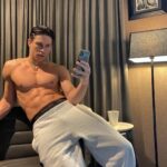 Joey Essex Instagram - Let’s chat, what’s on your mind right now