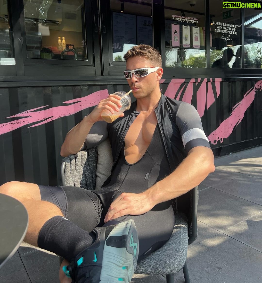 Joey Essex Instagram - Ahead of the game, Iām already in 2024. My new year resolutions started already. Big year, big opportunities and no looking back. Watch this space š Dubai, United Arab Emirates
