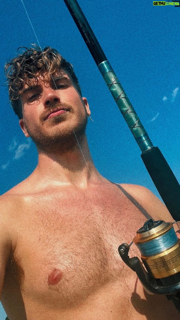 Joey Graceffa Instagram - little miss vacation mode 🏖