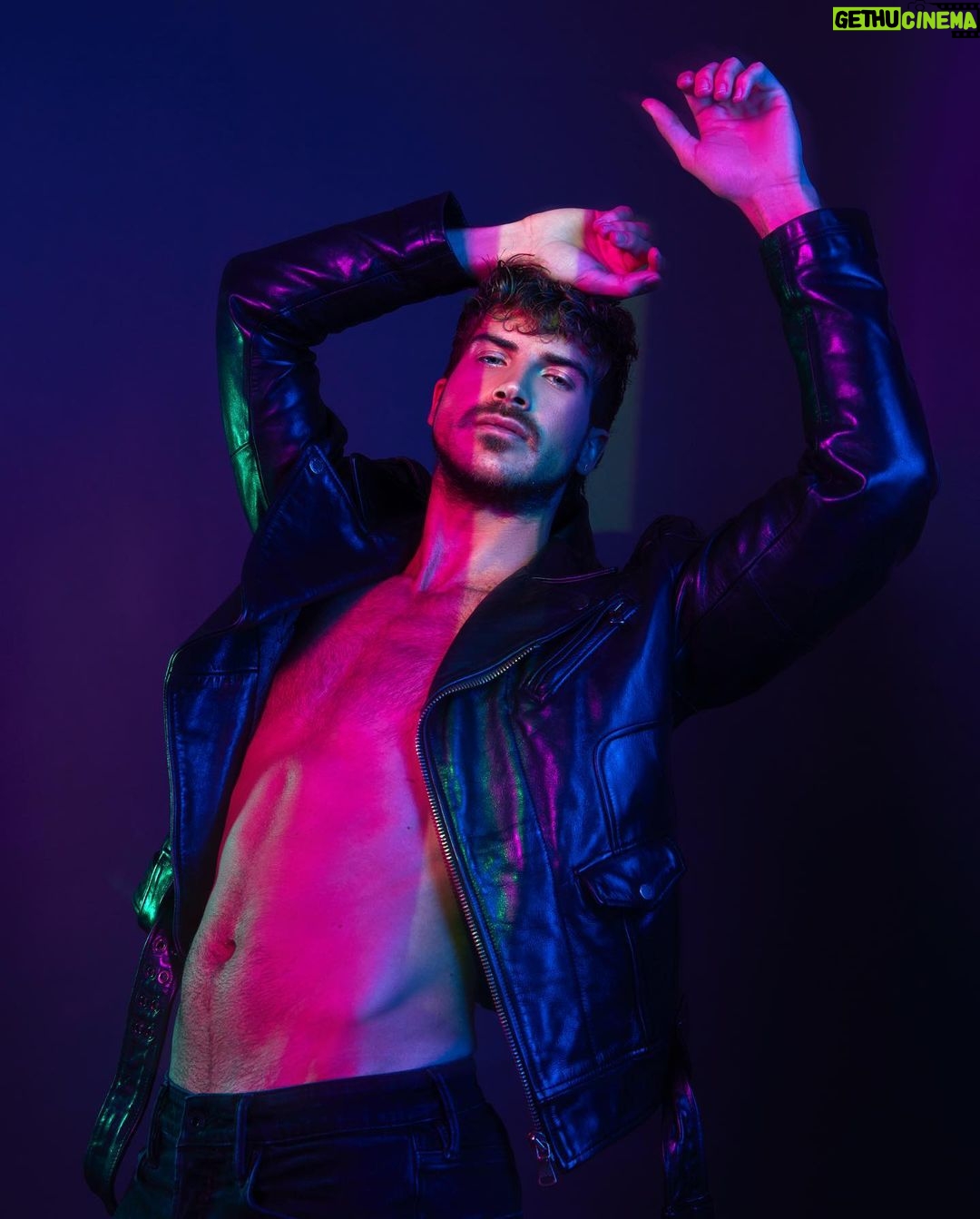 Joey Graceffa Instagram - me after transferring to euphoria high
