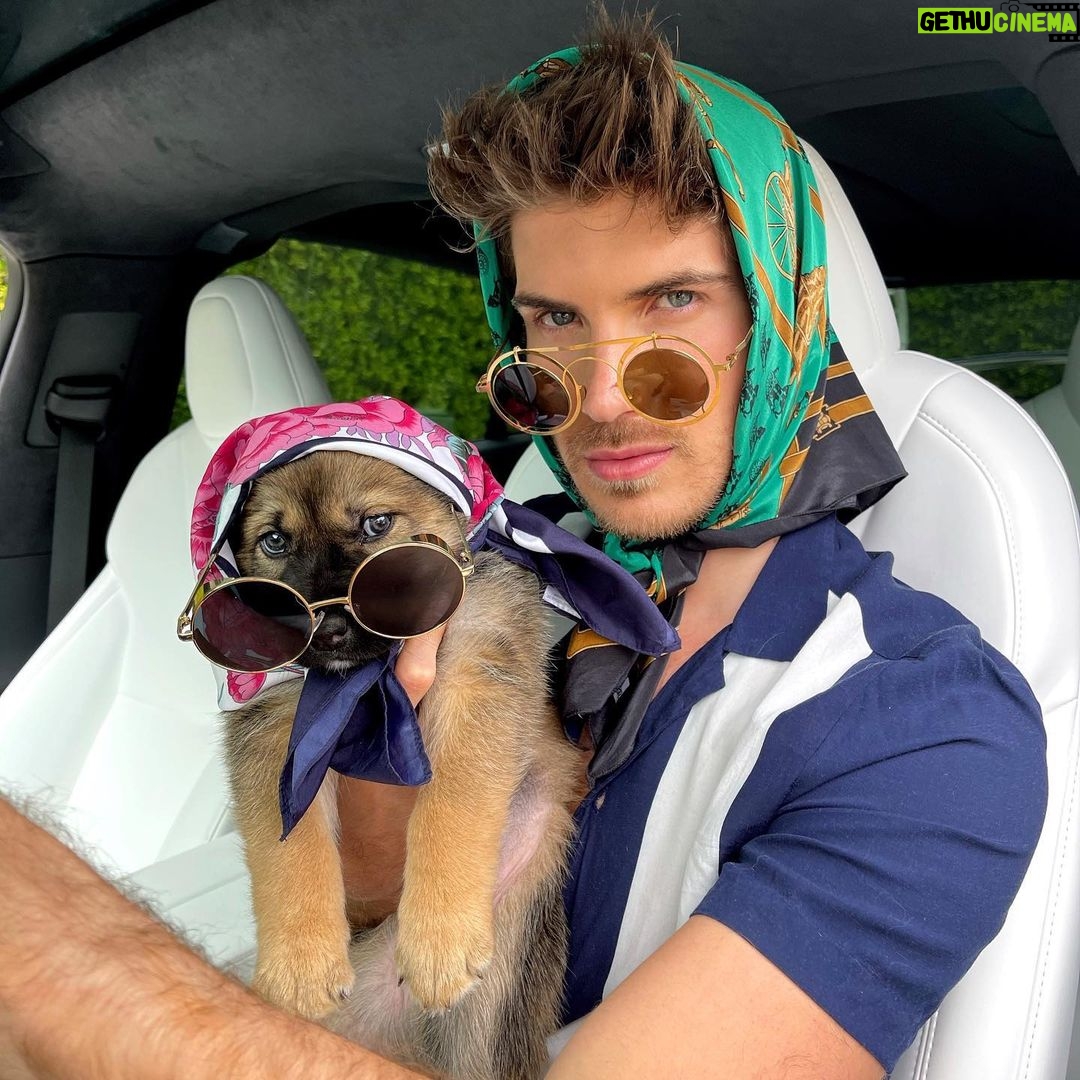 Joey Graceffa Instagram - *beep beep* πβπ» where do you think weβre going?