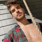 Joey Graceffa Instagram - can I get an owa owa 📢