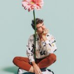 Joey Graceffa Instagram - don’t wait for a man to bring you flowers, plant your own damn garden. 🌷 drop a flower bomb in the comments to brighten someone’s day 🌺🌸🌻💐🌷🌼🌹