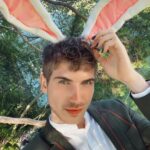 Joey Graceffa Instagram - Do I have your attention?! 🐰 If you wanna play make-believe with me at an exclusive private Murder Mystery dinner next week hosted by yours truly…to enter this giveaway make sure you follow @themurdermysterycompany and tag your friends here in the comments for the chance to win! They are the best in mystery entertainment so you know this night is gonna be a night to remember! #ad • • • • To be eligible to win you must be at least 16 years old and living in California. Winner does get a plus one. No purchase necessary. Giveaway will end on September 16 at 11:59pm PTS. Winners will be chosen at random and contacted through DM on September 17 #ad 🐰