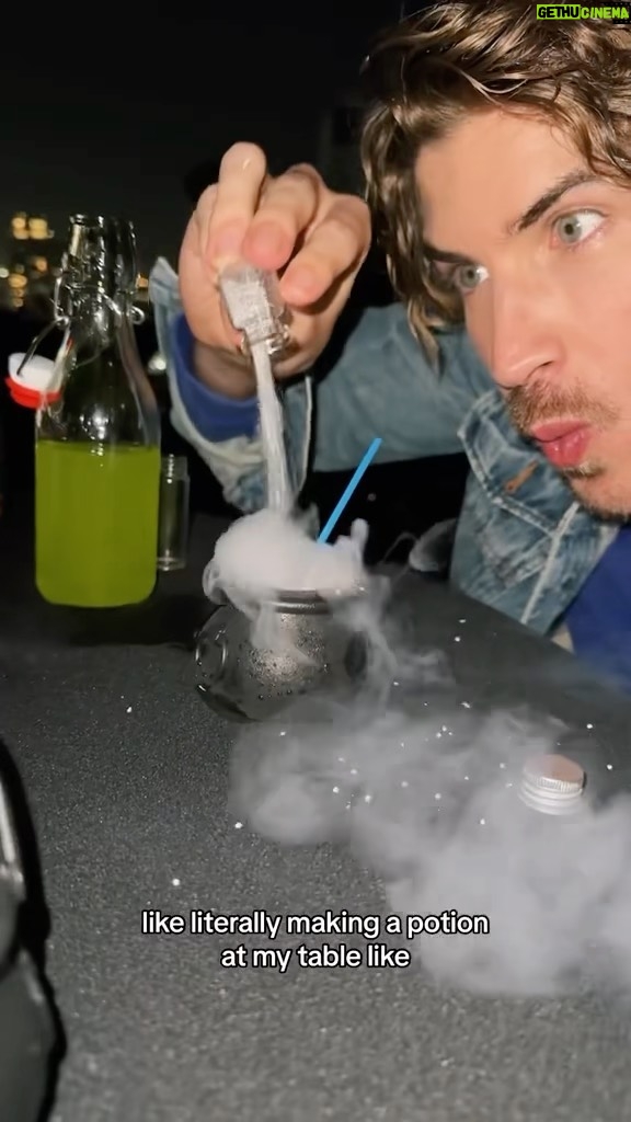 Joey Graceffa Instagram - won’t see a movie any other way after this 😍
