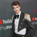 Joey Graceffa Instagram - WE WON A STREAMY! 🎉 Well, two..but who’s counting ..hehe. Thank you to everyone who has supported me, this show, the cast & our entire @escapethenight team, I love you and I’m so excited for what’s next 😈 And a massive thank you to @viktorluna for creating this beautiful custom lewk for me, go show him some love! 🖤 The Beverly Hilton
