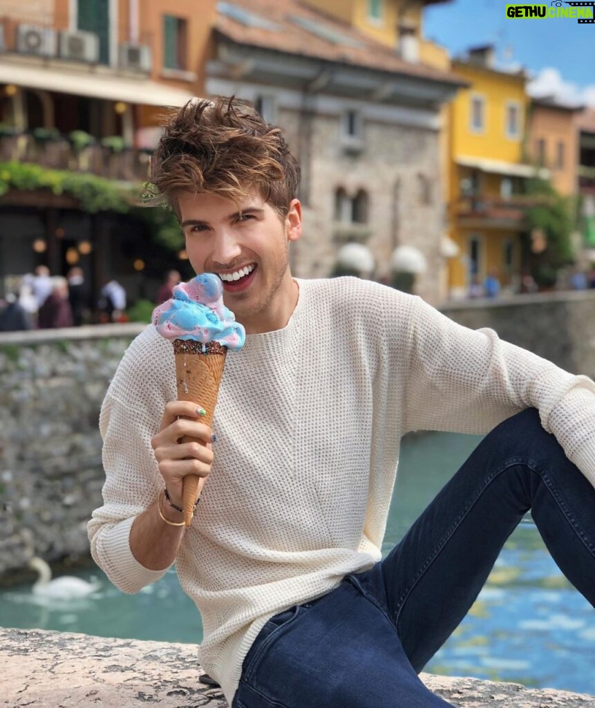 Joey Graceffa Instagram - I only bought this gelato for the pic 😭🌈🍦🦄 comment only pink and blue emojis for a ❤️ Verona, Italy