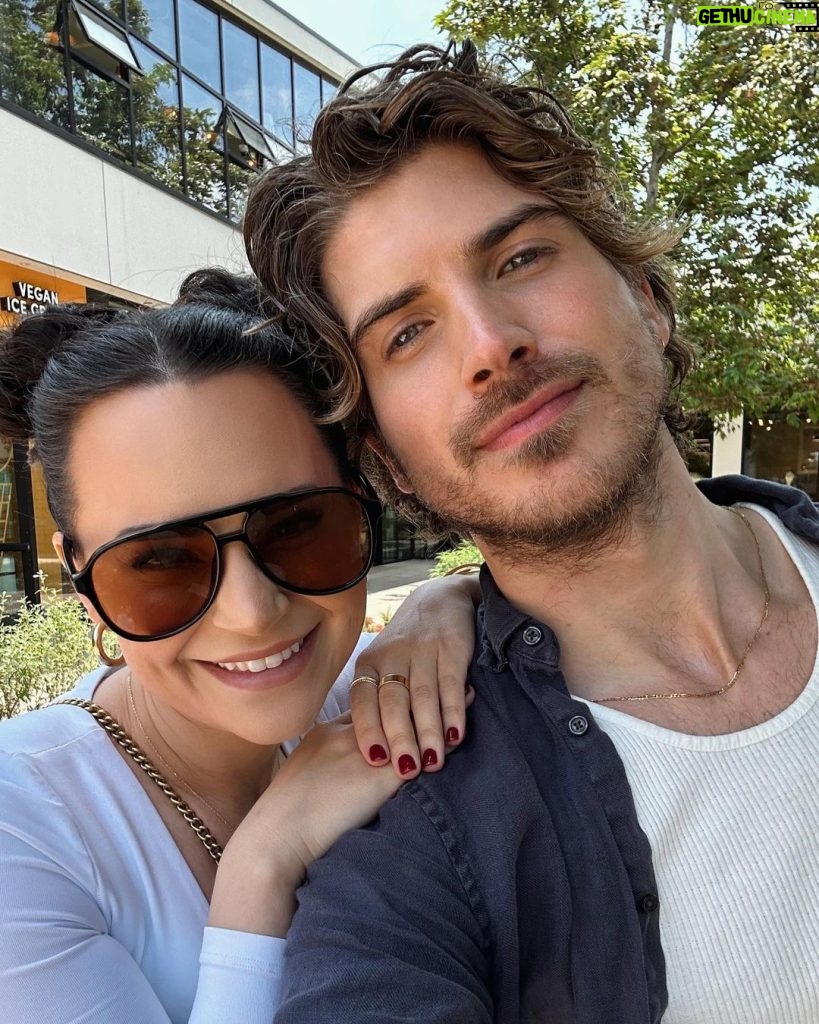 Joey Graceffa Instagram - even after throwing her under the bus and killing her twice shes still my bestie 🥰