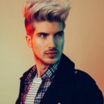 Joey Graceffa Instagram - I see it, I like it, I want it, I got it. 💋 Happy Friday guys, what are your plans this weekend? I can’t believe I’m heading to @vidcon London so soon! 🇬🇧 #vidconldn Los Angeles, California