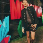 Joey Graceffa Instagram - swipe through to see me evolve into an insta thot 😩 how’d I do? 💯 had so much fun last night at the #MOSCHINOxTHESIMS party! @thesims #ad