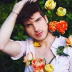 Joey Graceffa Instagram - No one tell @misterpreda I ruined his rose garden for this 👀🌹 Also thoughts on my new hair color by @guy_tang ?! 📸 @hkcameraface