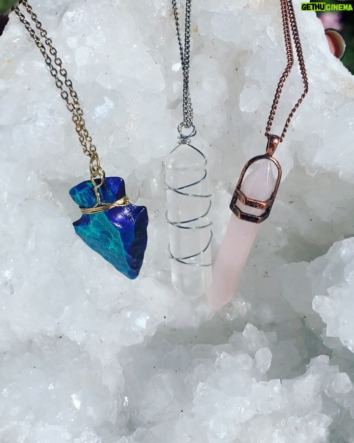 Joey Graceffa Instagram - So excited to share my new crystal necklace babies with you guys! Shop now at @crystalwolf! 🎉 We decided to bring back two past favs and created the new REBELS arrowhead necklace, shop now! LINK IN BIO 🔮