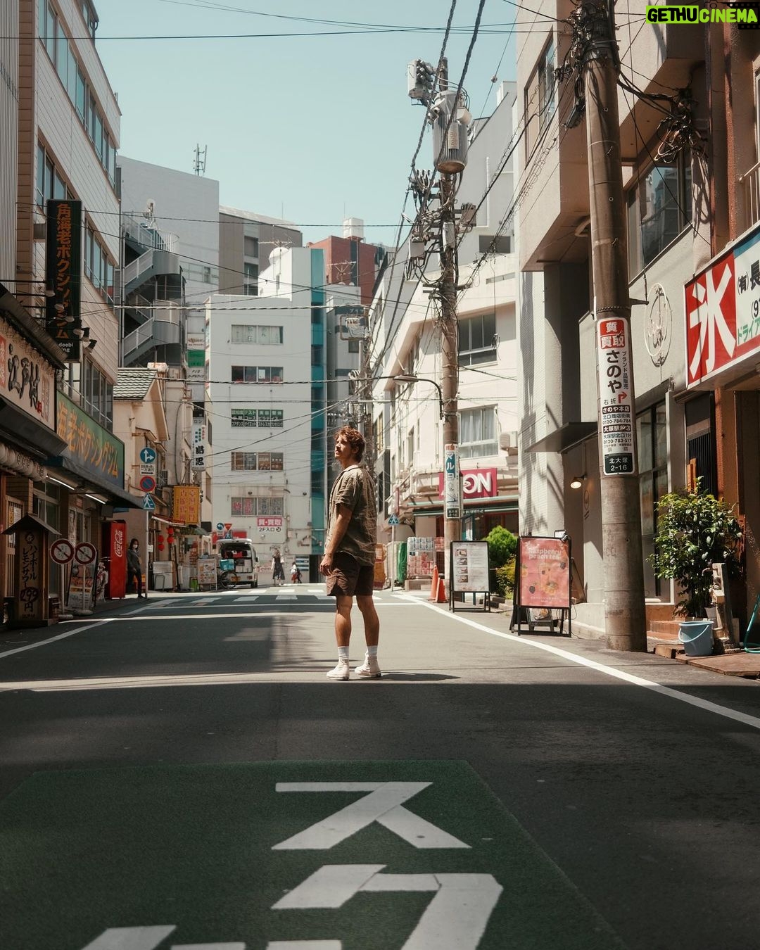 Joey Graceffa Instagram - will you please tell me my hair looks sexy pushed back 💚 Tokyo, Japan