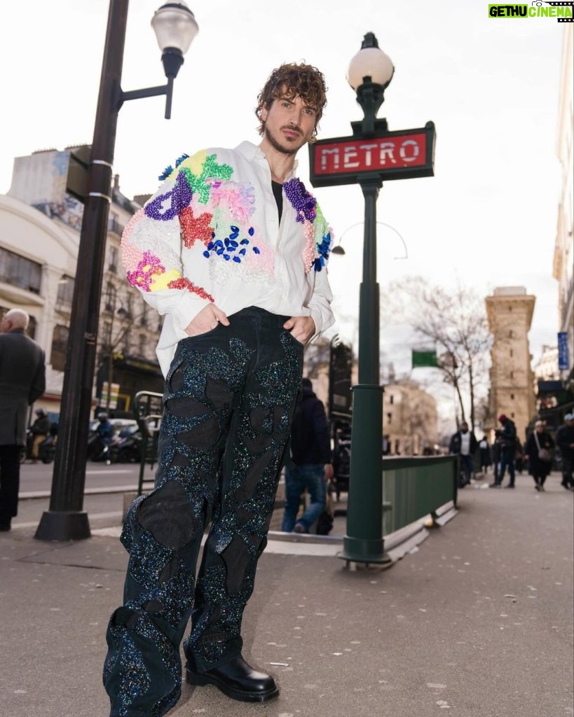Joey Graceffa Instagram - Bonjour Paris! thanks for popping my Paris Fashion week 🍒 @kevingermanier 📸 @annamuradas