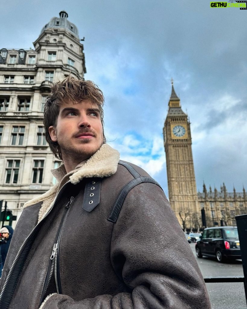 Joey Graceffa Instagram - 12 years later… still haunted by my emo hair 🖤🇬🇧 London, United Kingdom