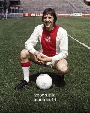 Johan Cruijff Instagram - April 25, 1947: A star was born.
Always in our hearts ♥️