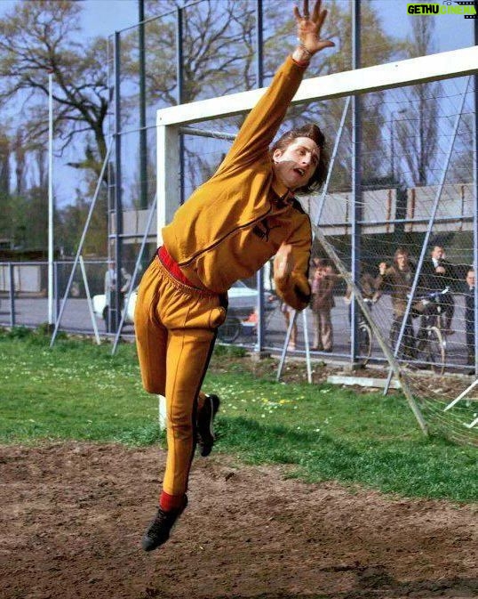 Johan Cruijff Instagram - The Spider-Man! 🕸️ #CruyffLegacy #tbt