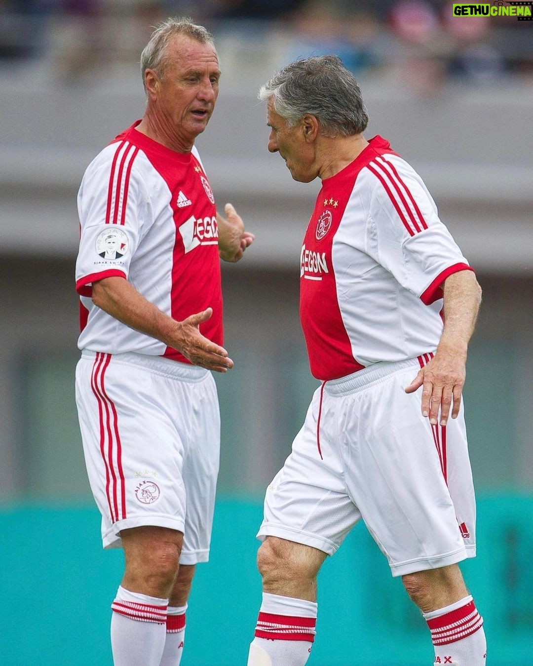 Johan Cruijff - 192.6K Likes - Happy 85th birthday, @sjaak.swart! ⚪️🔴⚪️
#CruyffLegacy