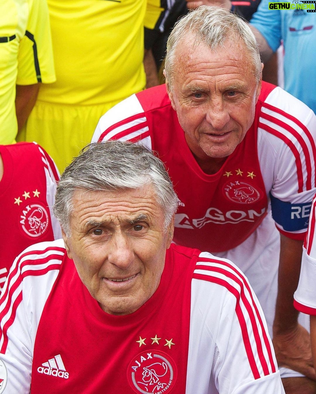 Johan Cruijff - 192.6K Likes - Happy 85th birthday, @sjaak.swart! ⚪️🔴⚪️
#CruyffLegacy