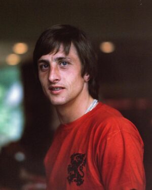 Johan Cruijff Instagram - We think about you Johan. Especially today. 🧡

76 years ago the world met @johancruyff. 1️⃣4️⃣

#NothingLikeOranje #CruyffLegacy