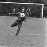 Johan Cruijff Instagram – We think about you Johan. Especially today. 🧡

76 years ago the world met @johancruyff. 1️⃣4️⃣

#NothingLikeOranje #CruyffLegacy 14