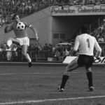 Johan Cruijff Instagram – We think about you Johan. Especially today. 🧡

76 years ago the world met @johancruyff. 1️⃣4️⃣

#NothingLikeOranje #CruyffLegacy 14