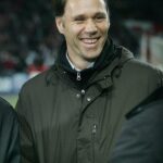 Johan Cruijff Instagram - A true bond of friendship 🧡 Happy birthday, @marcovanbasten!
