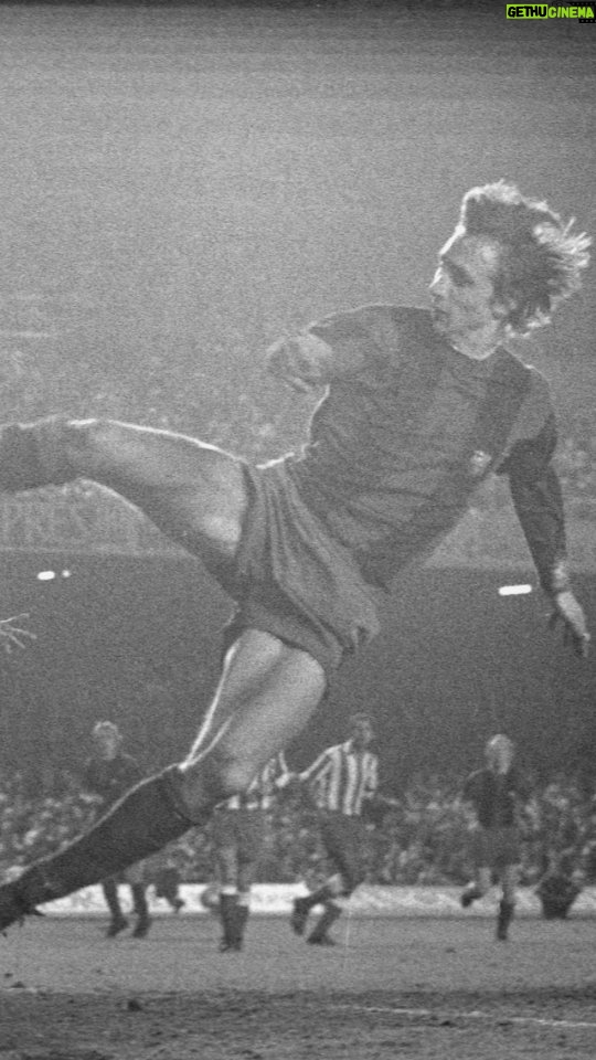 Johan Cruijff Instagram - 🔙 50 years ago today 💙❤️ #CruyffLegacy