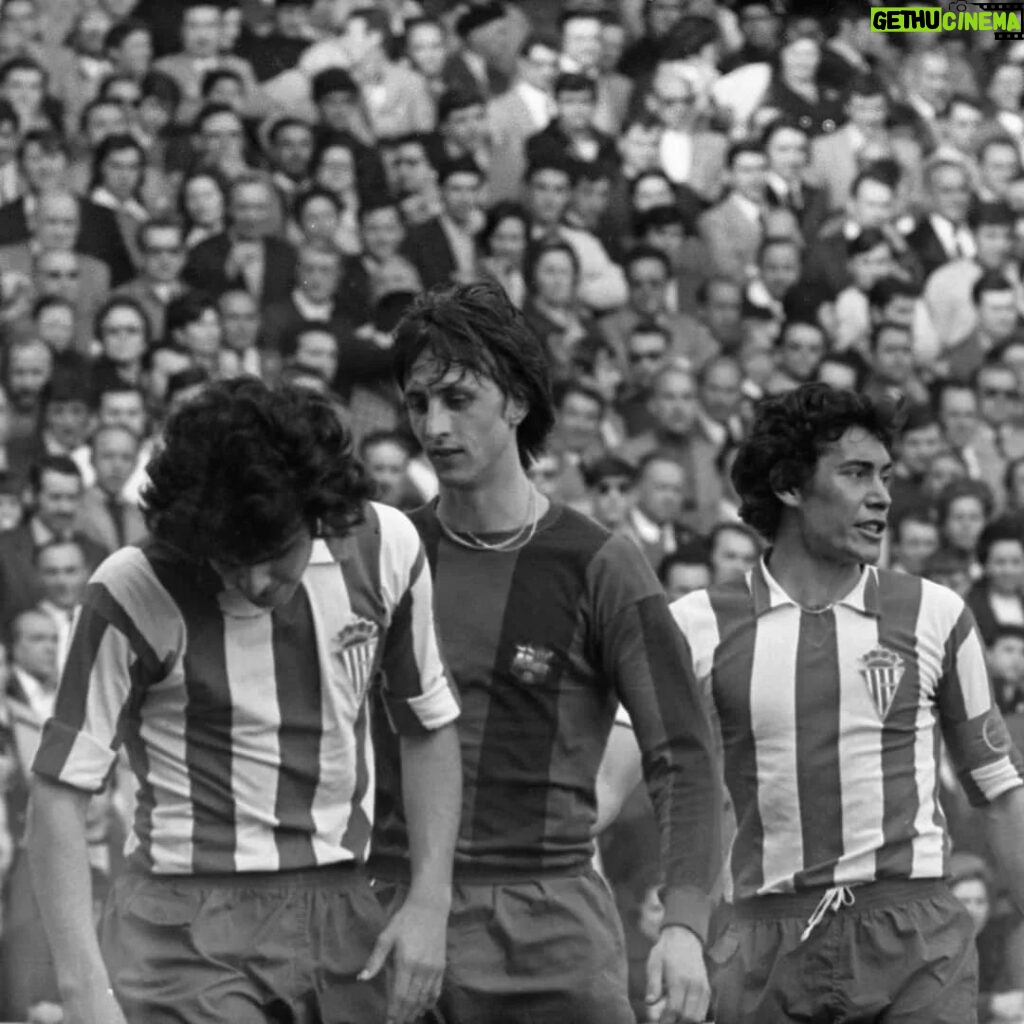 Johan Cruijff Instagram - 🔙 #OTD in 1974, Johan won his first La Liga with Barça after beating Sporting Gijon. It was @fcbarcelona's first league in 1️⃣4️⃣ years. #CruyffLegacy #tbt El Molinon, Asturias, Spain
