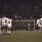 Johan Cruijff Instagram - 🔙 #OTD in 1972, @afcajax won their second consecutive European Cup against @inter in a 2-0 win. Johan scored both goals. 🏆 #CruyffLegacy