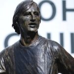 Johan Cruijff Instagram – 🔙 #TBT – 3 years ago in August, Ajax unveiled a Johan Cruyff statue gifted by @afcajax fans outside the @johancruijffarena 🙌
#CruyffLegacy Johan Cruijff ArenA