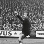 Johan Cruijff Instagram – 🔙 #TBT to November 15th, 1964, when Johan made his competitive debut for @afcajax

#CruyffLegacy