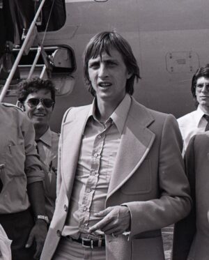 Johan Cruijff Instagram - 13 August 1973, the day @johancruyff was signed

50 anys del fitxatge de Johan Cruyff com a jugador del Barça

50 años del fichaje de Cruyff