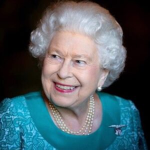 John Barrowman Instagram - It’s early morning in Palm Springs and I am up to watch 
Queen Elizabeth II leave Buckingham Palace on her journey to Westminster Hall. Feeling sad but also proud to be Scottish and so proud of the UK showing their love, gratitude and respect for the Queen. 
John Barrowman MBE 
.
#queenelizabeth #royal #royalfamily #buckinghampalace #westminsterhall #palmsprings #godsavetheking
