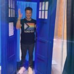 John Barrowman Instagram - Taking everyone on a ride today in the #tardis @wasummercon I do have a key. #fanfamily #confamily #lgbtq #lqbtqia #pride #love #whovian #doctorwho #johnbarrowman #captainjackharkness #torchwood #convention #reelsinstagram #trending #music