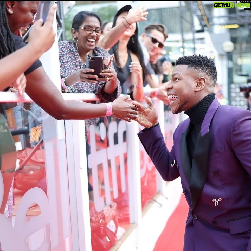 John Boyega Instagram - Premiering at @tiff_net was electric! #TheWomanKing is releasing after a seven year journey! What a way to bring this movie to the world. Thank you for the continuous support! ❤❤ Toronto, Ontario