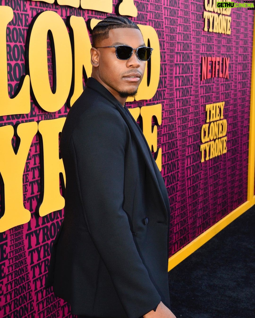 John Boyega Instagram - The black carpet was lit with my family and friends ! 🔥 #Theyclonedtyrone on @netflix July 21st!
