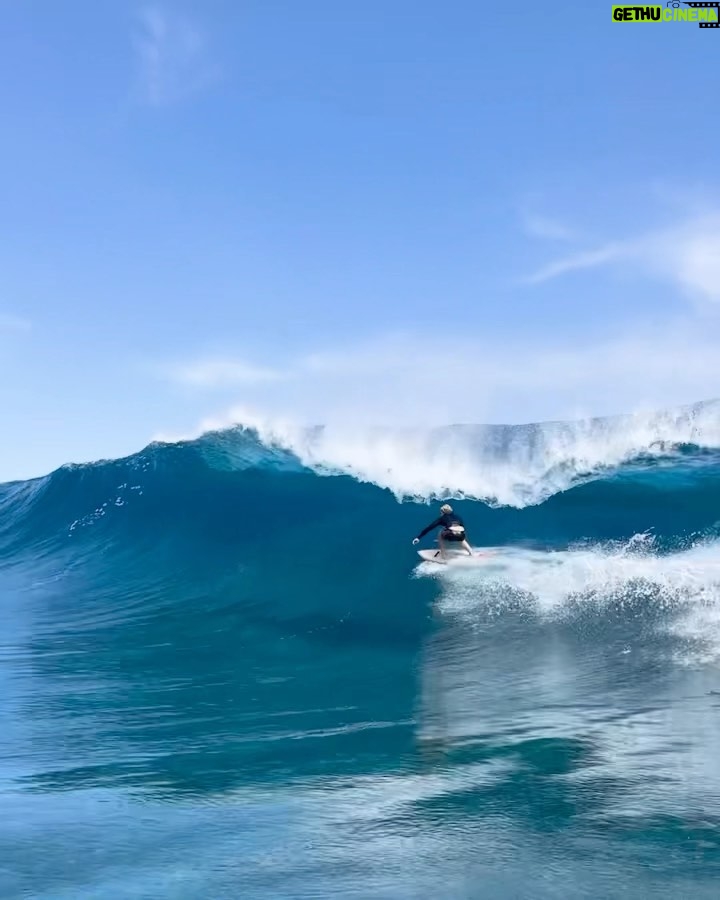 John John Florence Instagram - Our first few days in Tahiti have been non stop and a lot of fun 😂