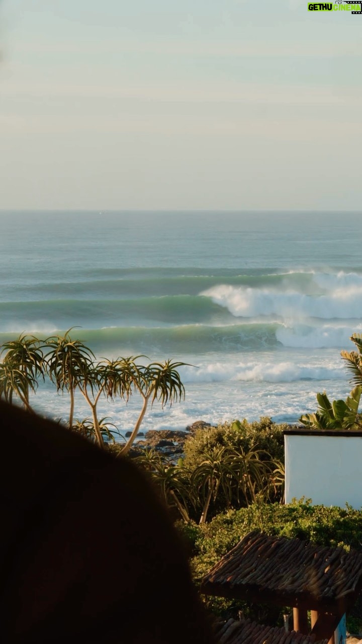 John John Florence Instagram - We just released a fun little edit of our time around J Bay. Pretty cool to think back on all the times we’ve been to Africa together! @alexandra_florence @nathan_florence @ivanflorence_ - Youtube link in bio