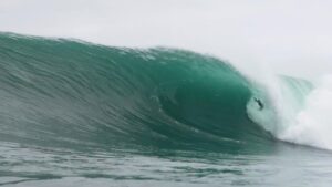 John John Florence Instagram - This is crazy @nathan_florence !!

🎥 @jtudella