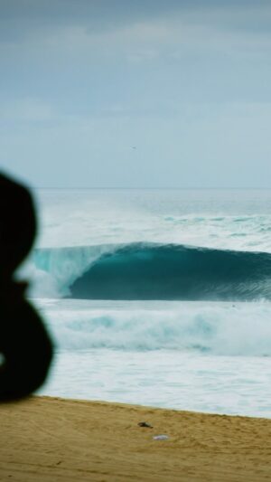 John John Florence Instagram - I’m really proud to share that @florence_marine_x will be sponsoring the @wsl Pipe event. Pipe has been my backyard and favorite wave for as long as I have been surfing. I’ve grown up watching and dreaming of being in these contests. And then one day I was in them, surfing with the same surfers I looked up to as a kid. To be able to support the event now is a dream come true. Stoked to have this opportunity alongside @yeti and @visslasurf