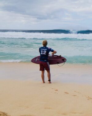 John John Florence Instagram - Pipeline with one other person will never get old! Stoked to be in a final right here at home to start the year. Congrats @barronmamiya on the win! Super inspired by the women as well this whole event @bettylou.sakura.johnson @picklummolly @caitysimmers that was so fun to watch!! Thank you to my wife, family and my whole team for the support this week. Fired up for Sunset!!